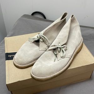 Clarks Desert Boots Sand Suede 9.5